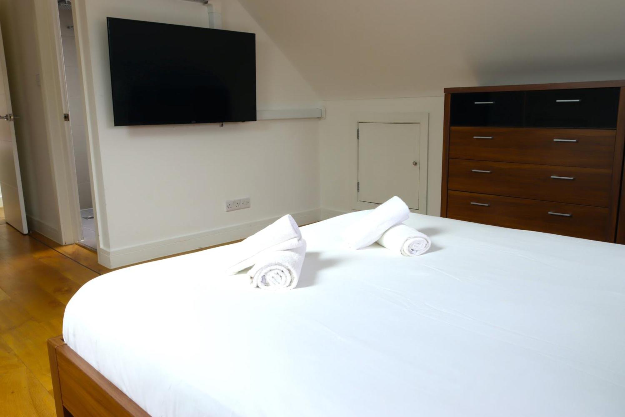 Four Corners Holiday Home Hot&Sauna Ferndown Exterior foto