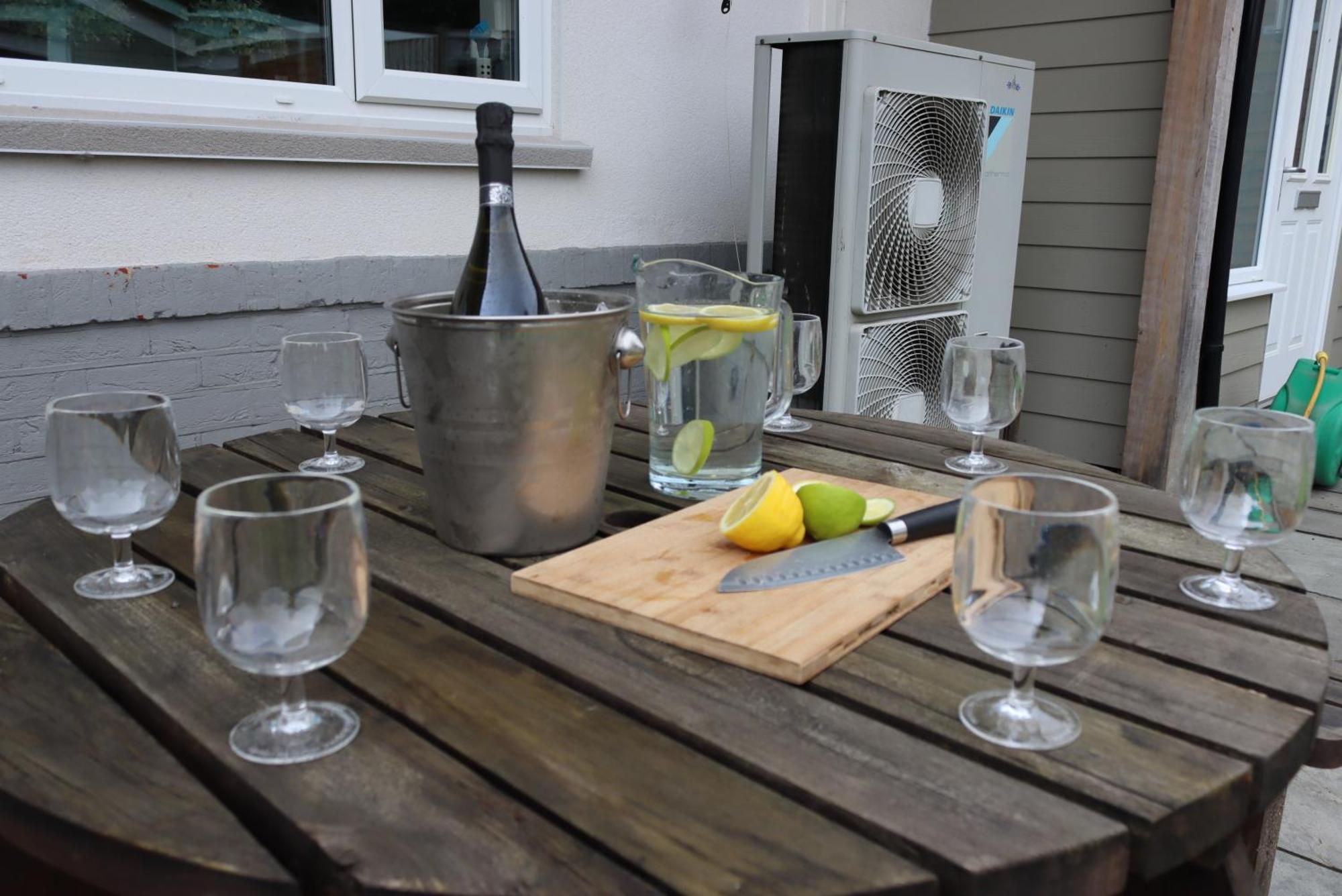Four Corners Holiday Home Hot&Sauna Ferndown Exterior foto