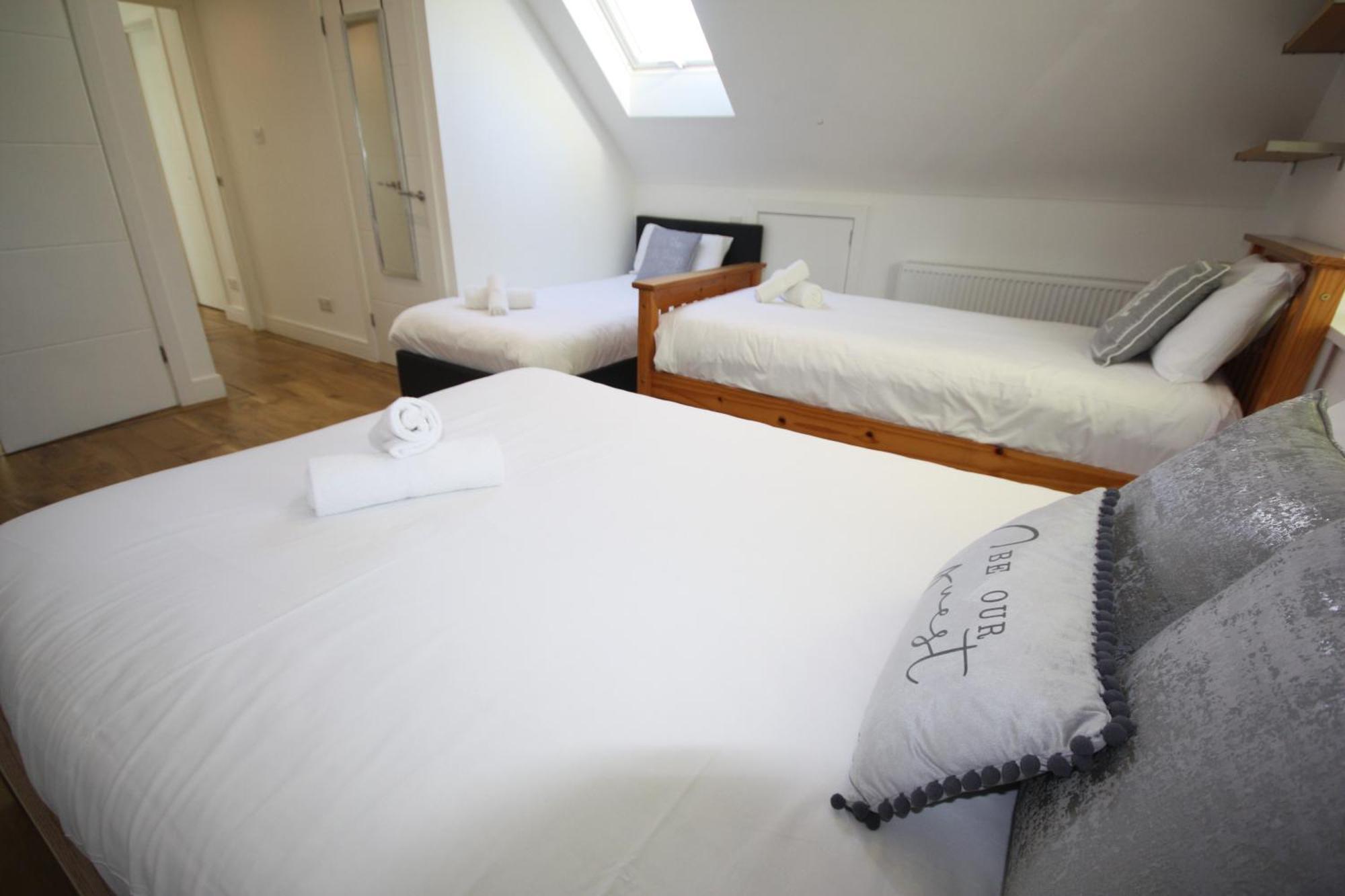 Four Corners Holiday Home Hot&Sauna Ferndown Exterior foto