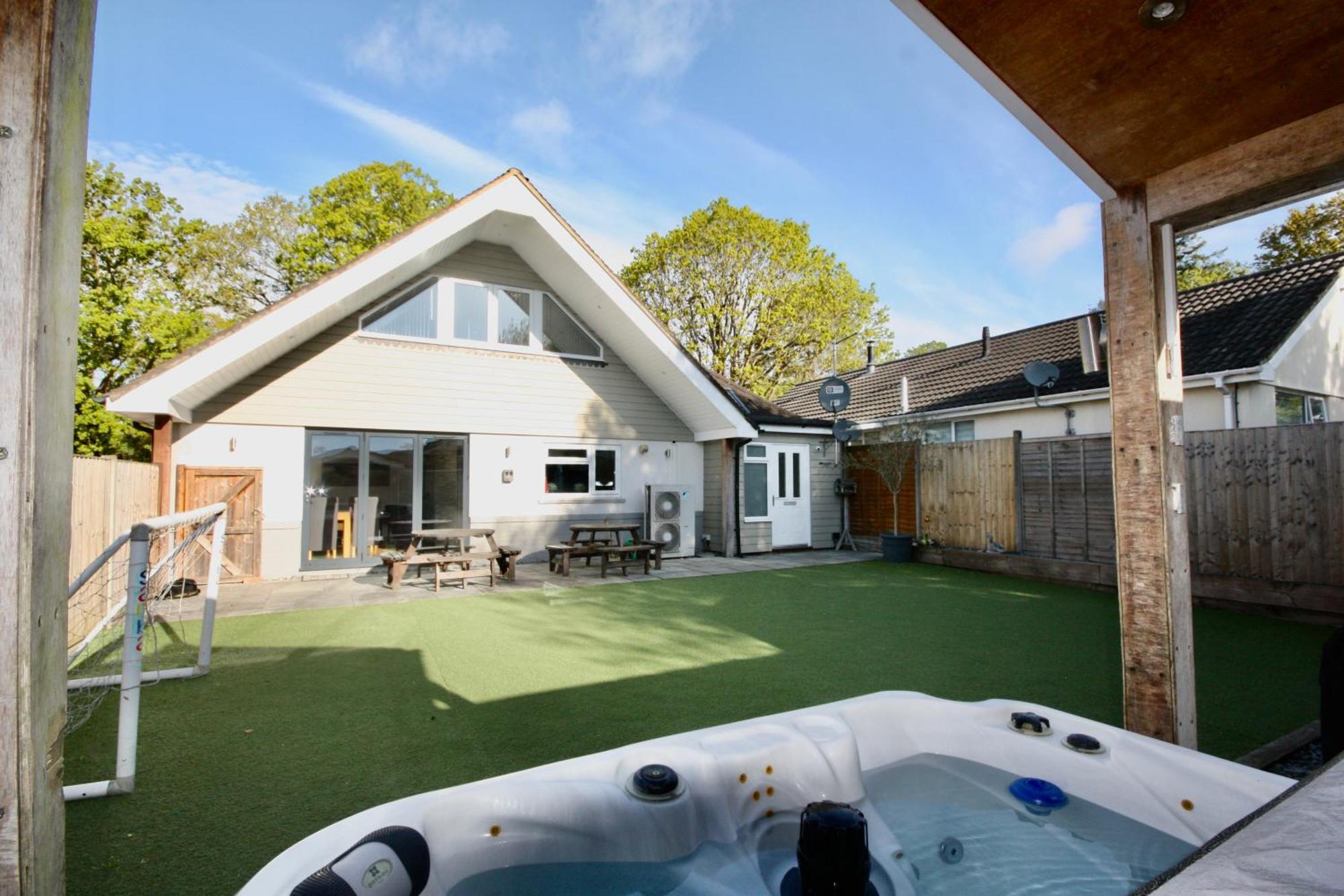 Four Corners Holiday Home Hot&Sauna Ferndown Exterior foto